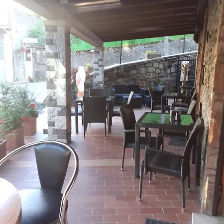 Pizzeria Ristorante Al Ponte Отель *